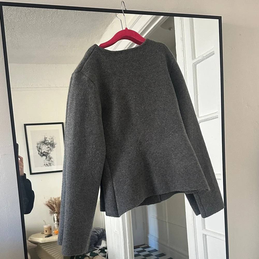 Zara Gray Wool Jacket with Gold Buttons BRAND NEW - Picture 2 of 5
